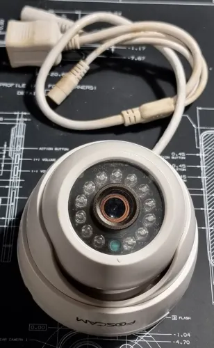Câmera de Segurança Foscam FI9851P Dome IP Wireless e LAN