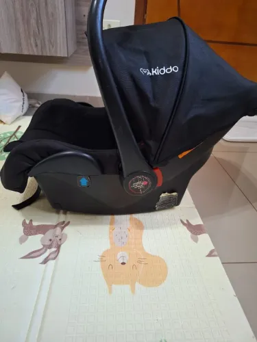 Bebê conforto Kiddo conforto.
