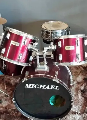 Bateria Michael