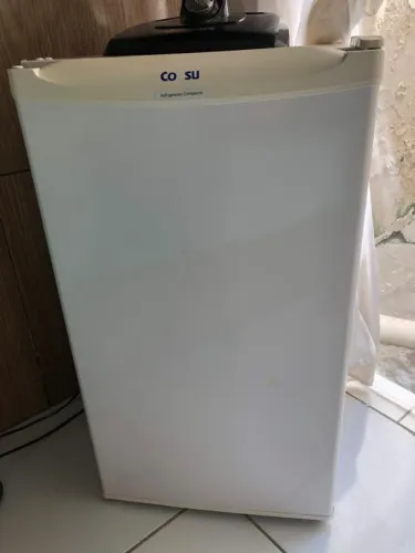 Frigobar em excelente estado 