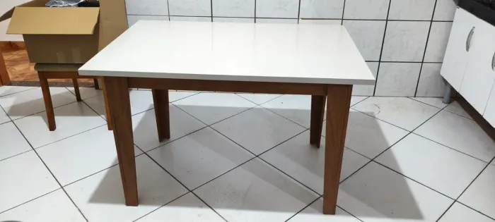 Vendo mesa de jantar