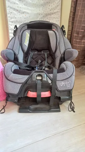 Cadeirinha infantil segura pra carro