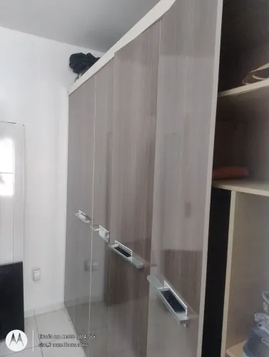Guarda -roupas casal