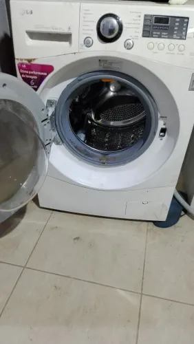 Máquina lava e seca LG
