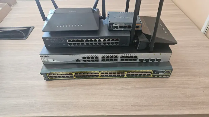 Kit roteadores + Switchs