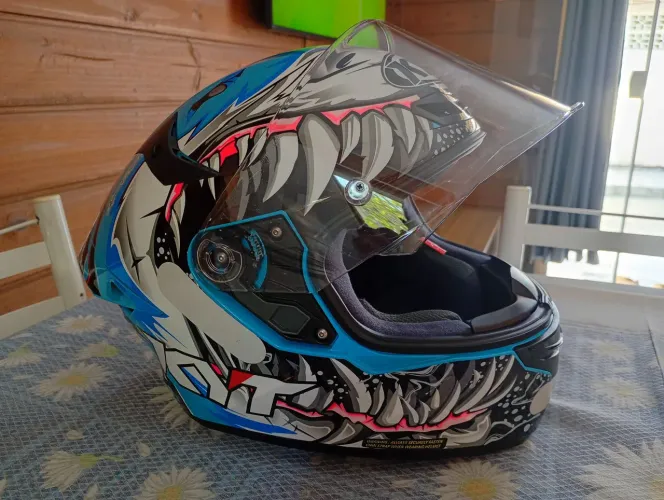 Capacete KYT Megalodon Cinza e Azul Tamanho 60