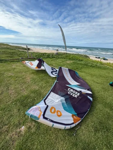 Kitesurf eleveight + barra 2025