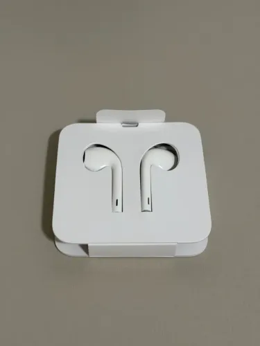 Apple EarPods com conector Lightning