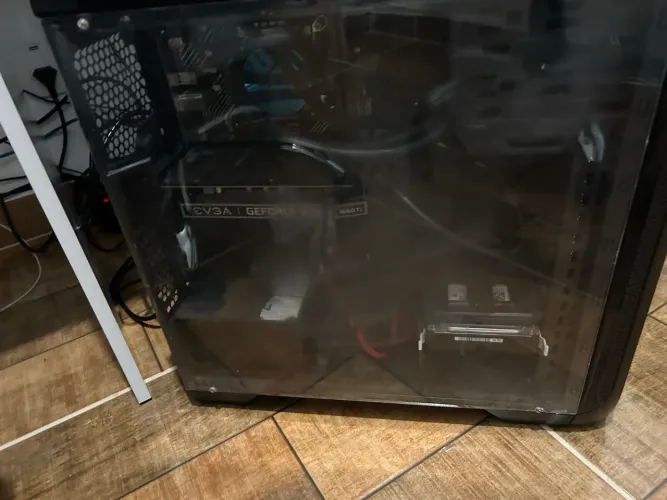 Pc GAMER i5 10400F, 16GB, GTX 1660 TI 6GB, 1TB HD, 240GB SSD, Water Cooler 240MM