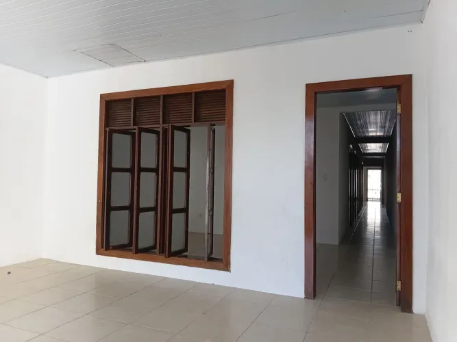 Casa bem localizada sem taxa de condomínio