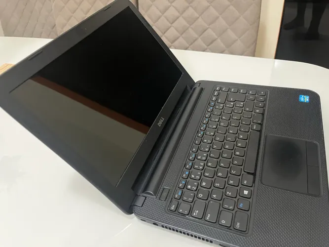 Notebook Dell Inspiron 3521