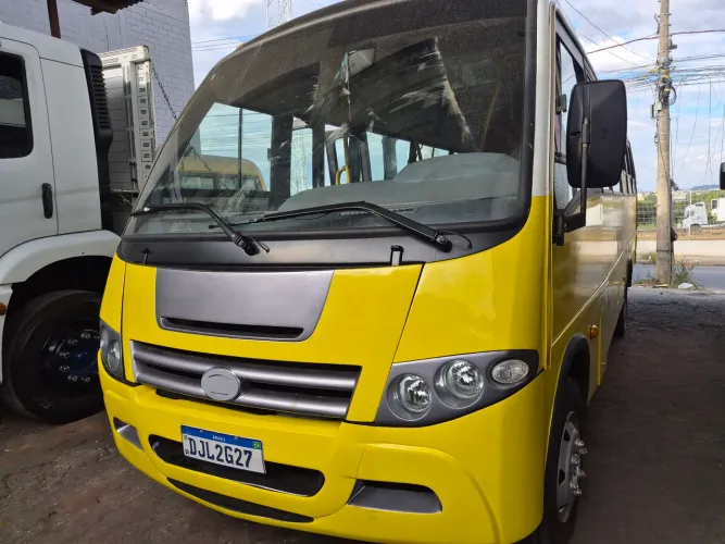 Microônibus volare XL 2010