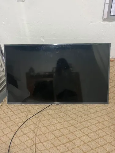 Televisão LG 43 Polegadas (tela quebrada)