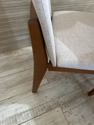Mesa de jantar com 4 cadeiras