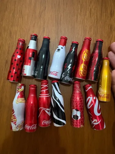 Coleção garrafinhas e corda coca cola 