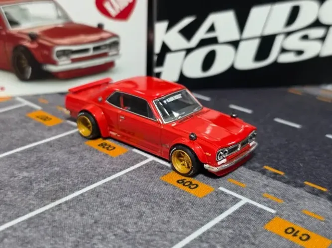 Nissan Skyline 2000GT-R - MiniGT Kaido House