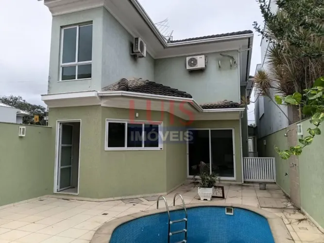 Casa com 4 dormitórios para alugar, 232 m² por R$ 11.900,00/mês - Camboinhas - Niterói/RJ