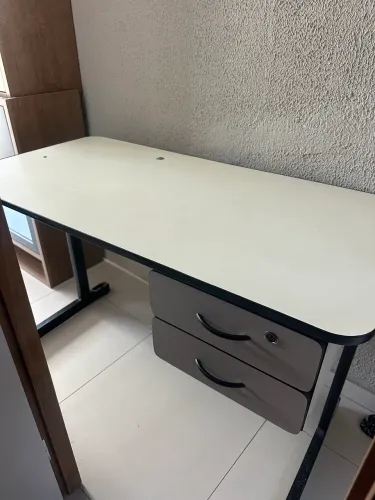 Mesa para escritório