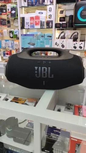 JBL Boombox 4 Lacrada à venda em Florianópolis 