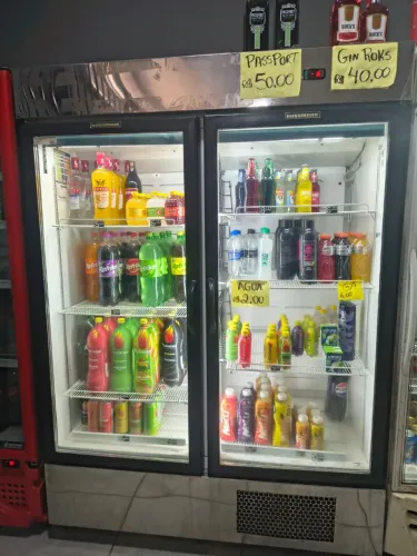 Vendo duas espozitora 