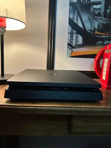 PS4 Slim 500GB + 2 Controles + 16 Jogos | Kit Completo