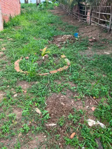 Vendo terreno de 7 metros e meio de largura e 25 de fundo