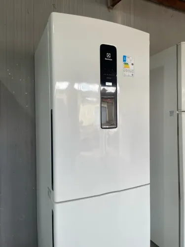 Geladeira Electrolux inverse 220v FROSTFREE