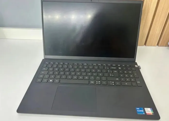 Notebook Dell - Intel Core i5 | 8GB RAM | SSD 512 GB | 15,6 polegadas