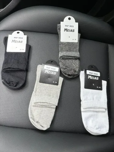 Vendo 100 Kit's de 12 pares de Meias de Algodão....somente caixa fechada!!!