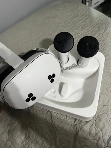 Meta Quest 3S - Óculos de Realidade Virtual