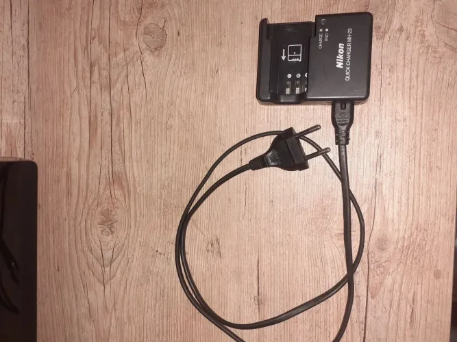 Carregador de bateria NIKON EN-EL9 e EN-EL9a