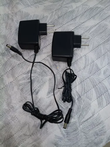 Fonte 12v 2a bivolt segurança eletrônica câmera modem roteador p4 P4 ( 2 unidades)