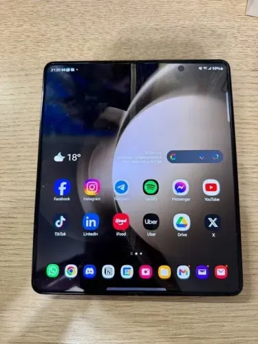Z fold 5 512gb Samsung com caixa, carregador e NF troco pelo Z fold 6