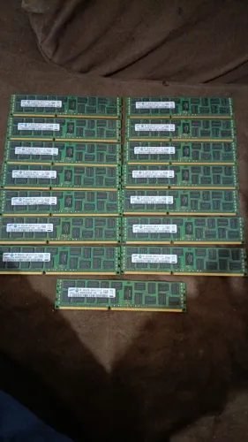 Lote 15×Memoria RAM Servidor Samsung 8GB DDR3 ECC 1333MHz não sei se funciona
