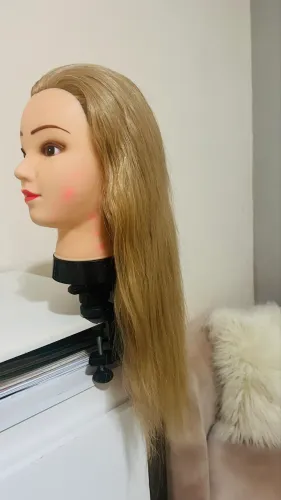 Cabeça de boneca