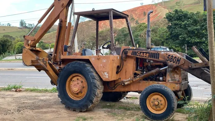 Retroescavadeira case 580H