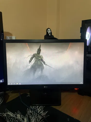 Monitor LG 24?