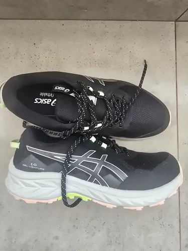 Tenis asics gel-ventura 10