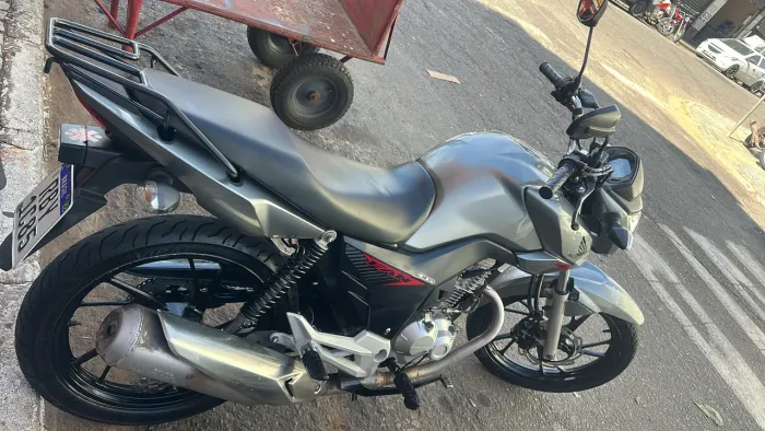 Vende uma cg Fan 160