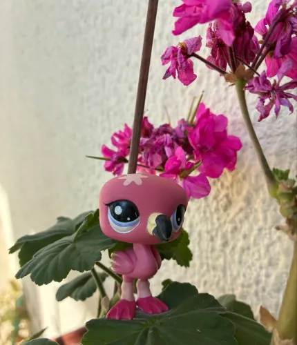 Littlest Pet Shop flamingo