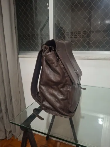 MOCHILA DE COURO LEGITIMO