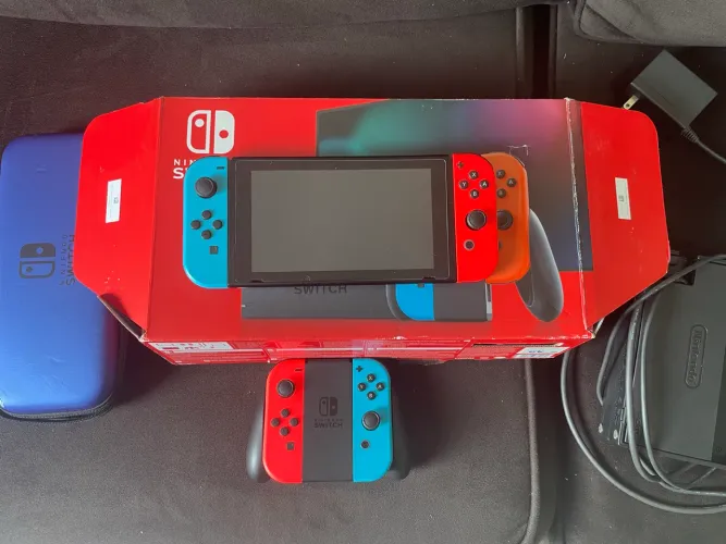 Nintendo Switch desbloqueado.