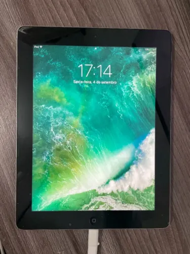 iPad 4ª geração 16GB Wi-Fi ? R$ 300