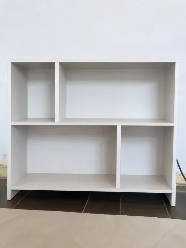 Estante Montessoriana infantil