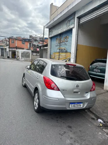 Nissan Tiida S 1.8/1.8 Flex 16V Mec. 2012