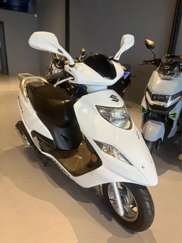 Suzuki Burgman 125i ano 2014