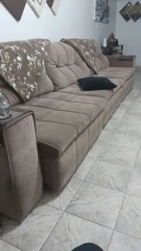 Sofá 6 lugares tecido aveludado
