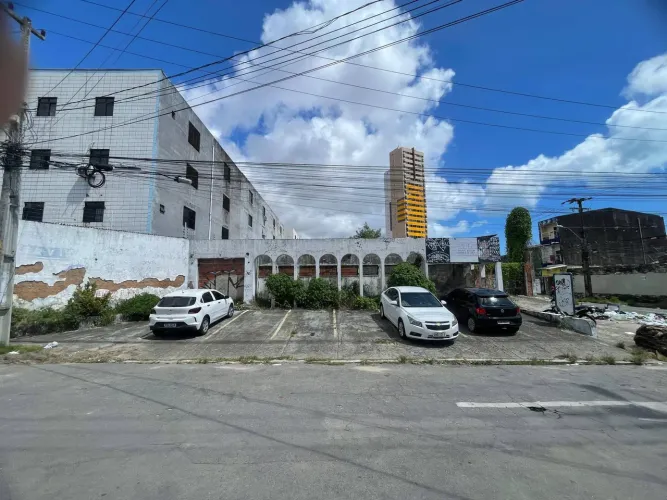 Terreno de Esquina Jacarecanga | 1.118 m²