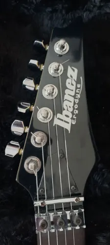 Guitarra ibanez Ergodyne