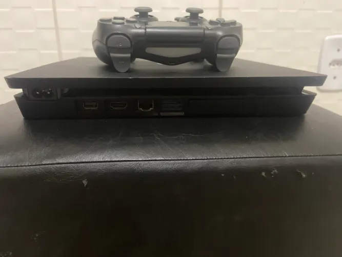 Ps4 Slim 500GB , 5 Jogos, 2 Controles 